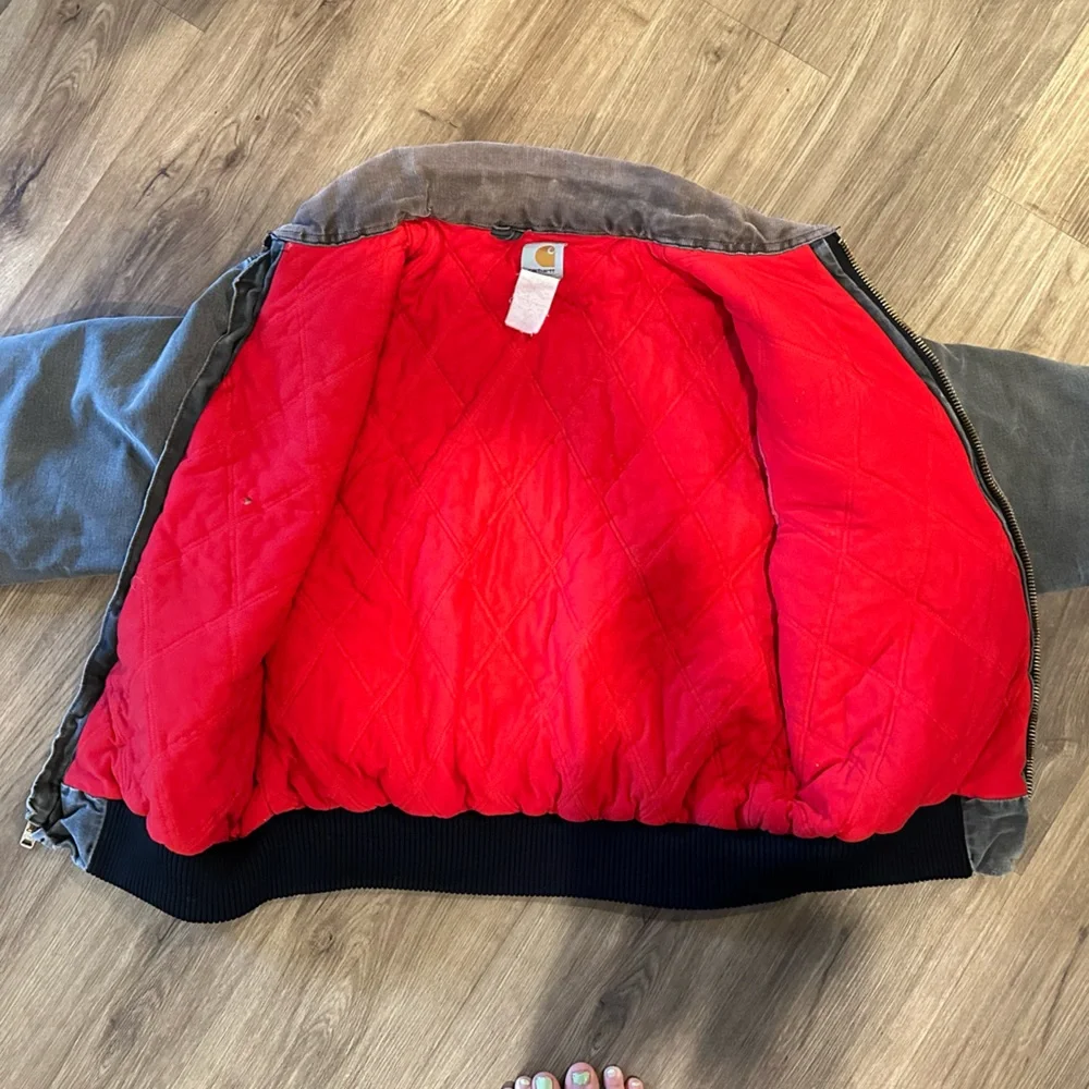 Vintage Distressed Detroit Carhartt Jacket - Picture 3 of 4